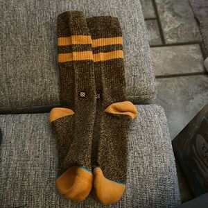 Men's Stance socks. Sable brown with butternut, stripes, heel and toe. Size 8-11
